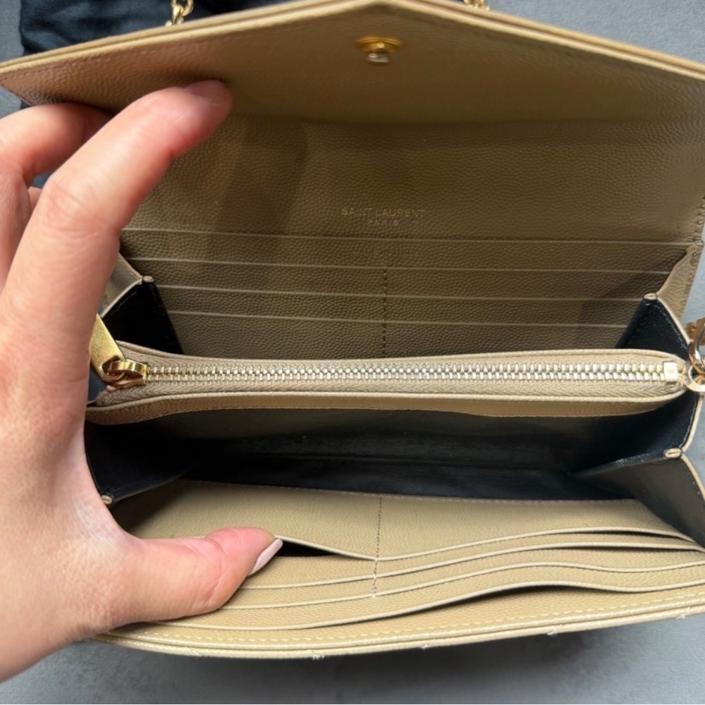 Yves Saint Laurent beige Cassandre envelope flap wallet on chain - Picture 2 of 9